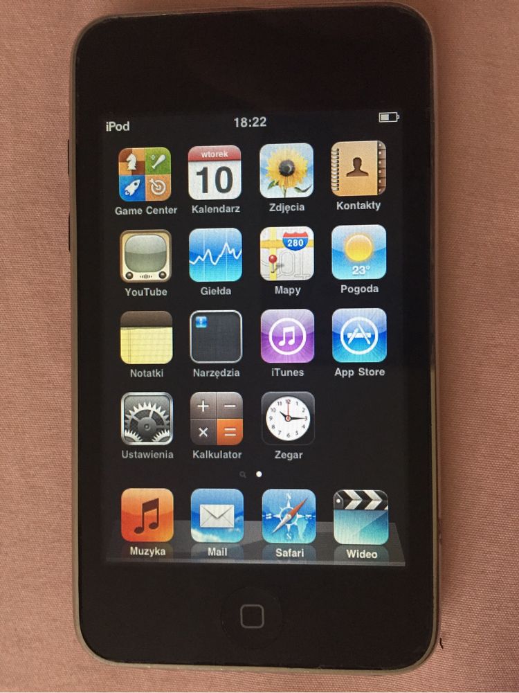 Apple iPod Touch 8gb z Wi-Fi bdb, idealne mp4 do Audi