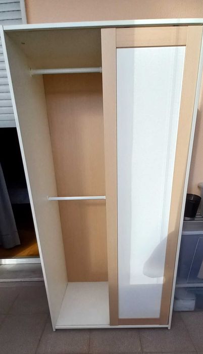 Roupeiro IKEA para quarto criança