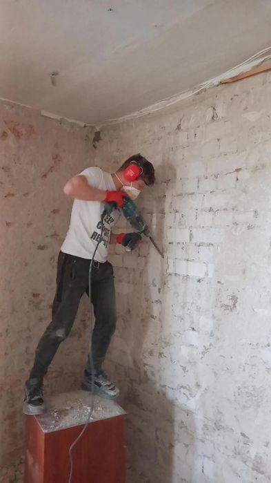 Демонтаж .Плитки ,Стяжки ,Стін.