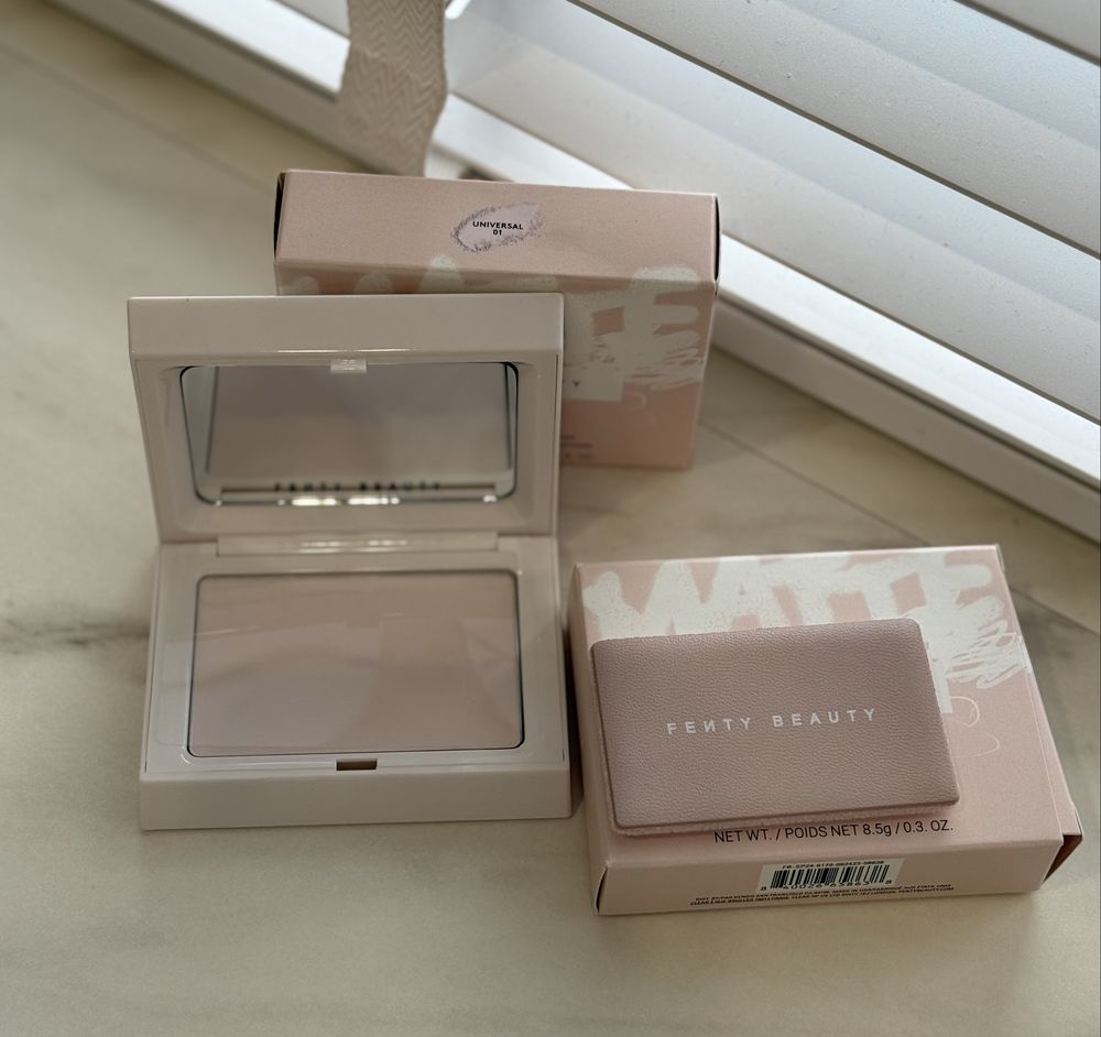 Fenty Beauty  Фіксуюча та матуюча пудра