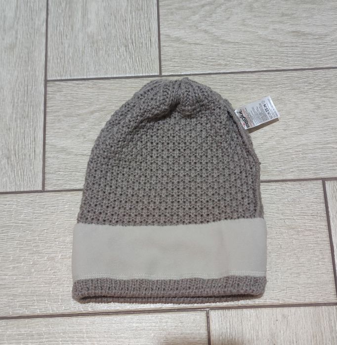 Шапка жіноча утеплена Eisglut