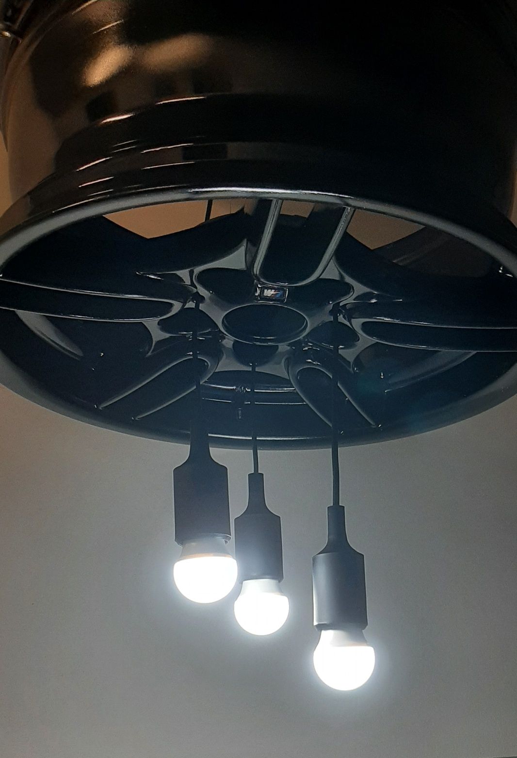 Lampa sufitowa z felgi BMW ! (styling 66)
