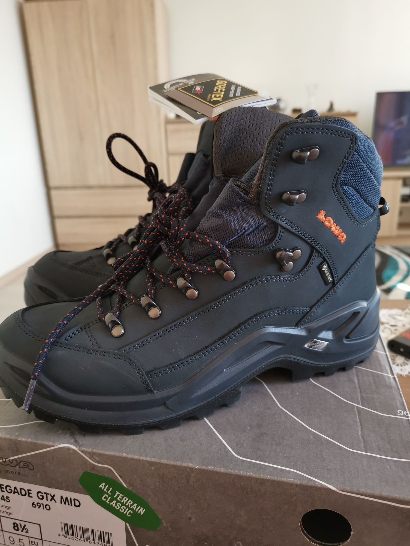 Nowe buty Lowa Renegade GTX Mid roz 42.5/ 8.5 vibram gore-tex