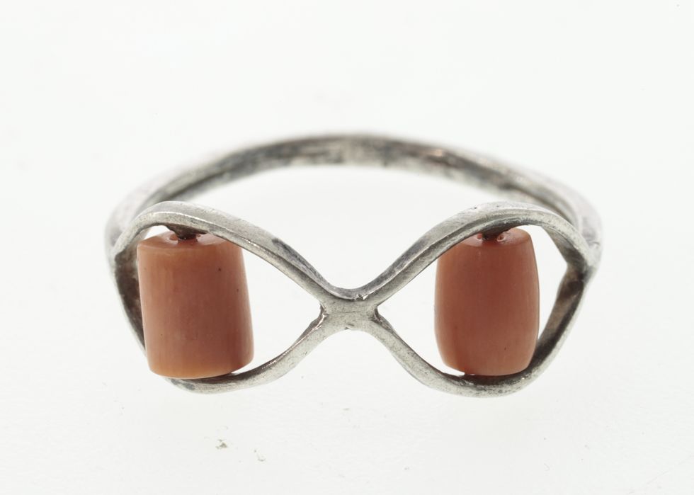 Pierścionek z naturalnym koralem Imago Artis