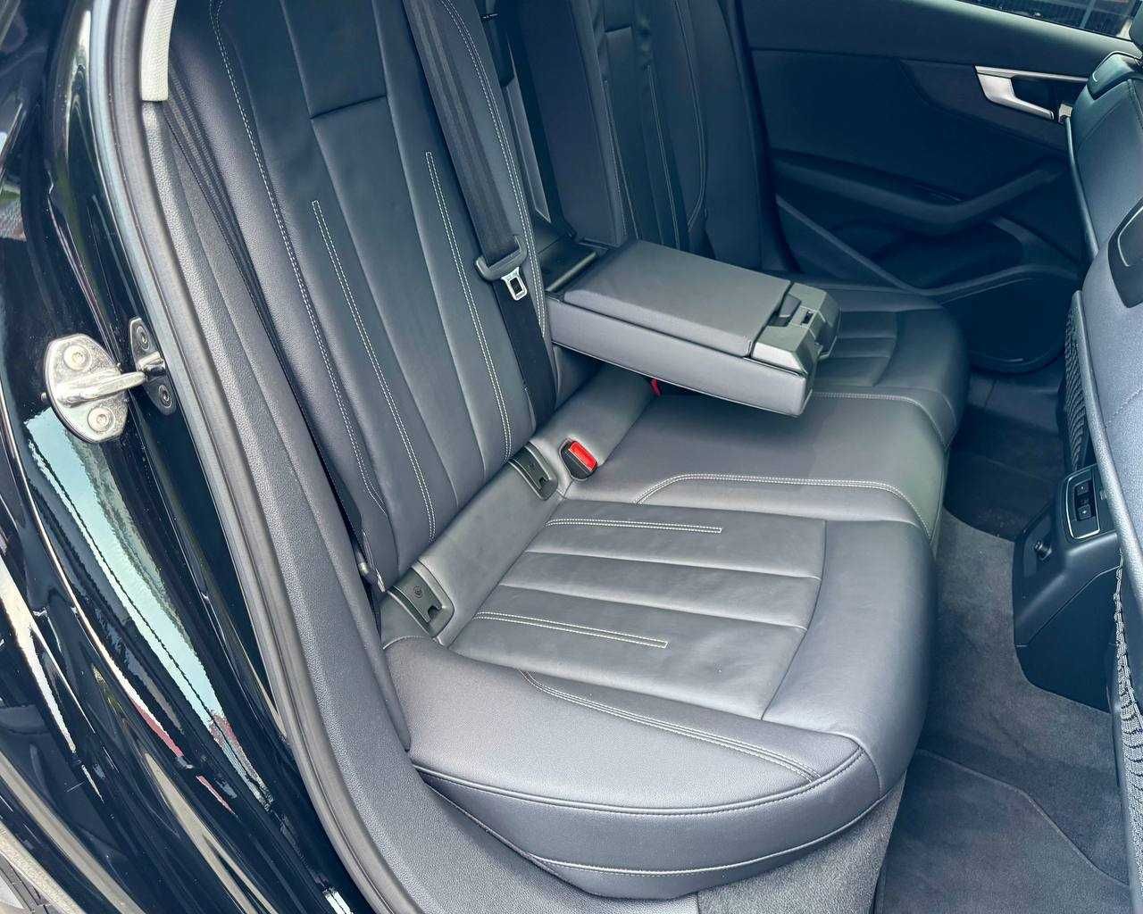 Продаж Audi A4 Premium