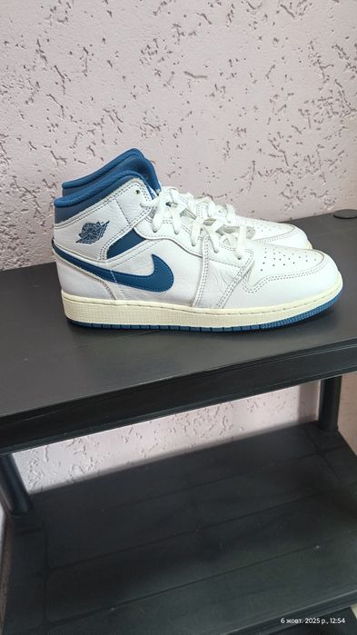 ОРИГІНАЛ Кросівки Кроссовки Nike AIR JORDAN FN7432-141  25 см осінь