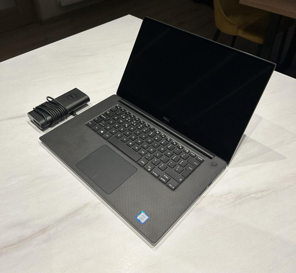 Laptop Dell Precision 5530 i7/16/256 4K Dotyk