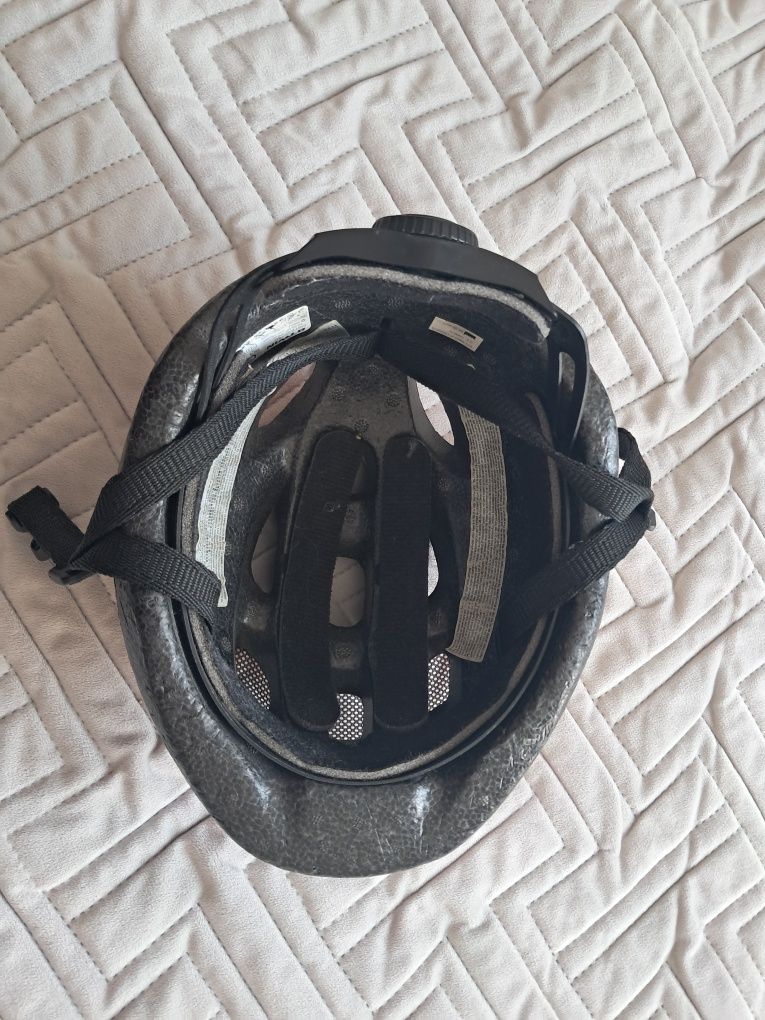 Oddam kask dla dziewczynki
