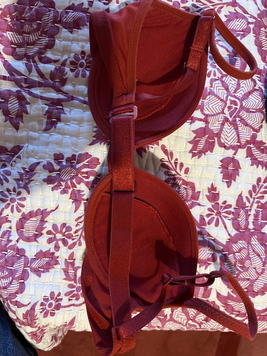 Soutiens - Completamente NOVOS - Tamanho: 32 - Copa B