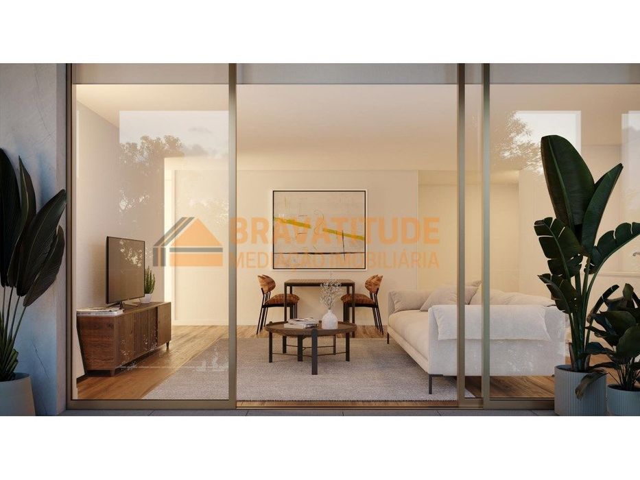 T3 Miramar com terraço