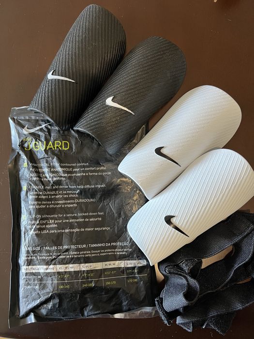 Футбольні буци та футзалки дитячі, щитки, шкарпетки— розміри 27 - 36,5