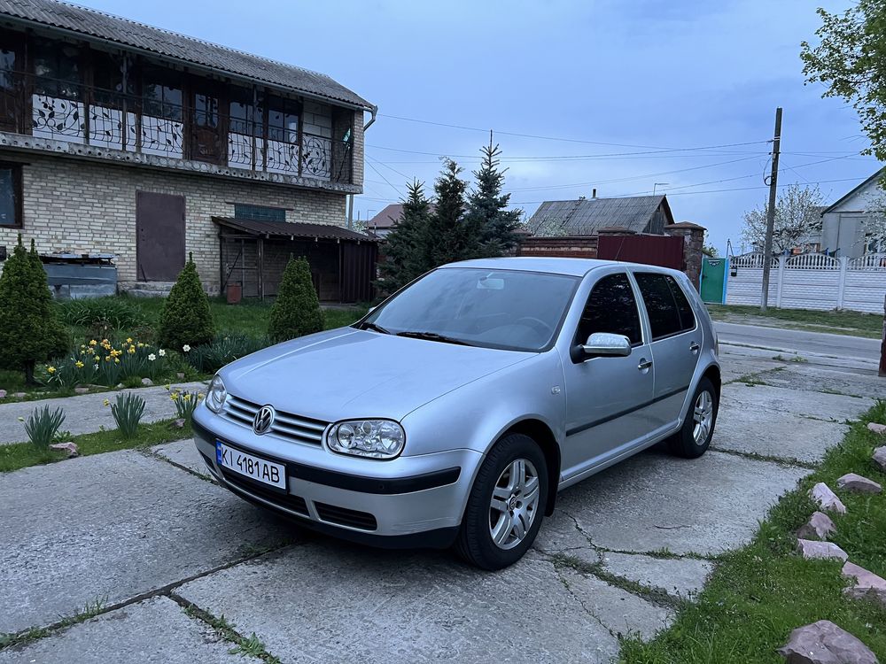 Golf 4 highline 1.6sr