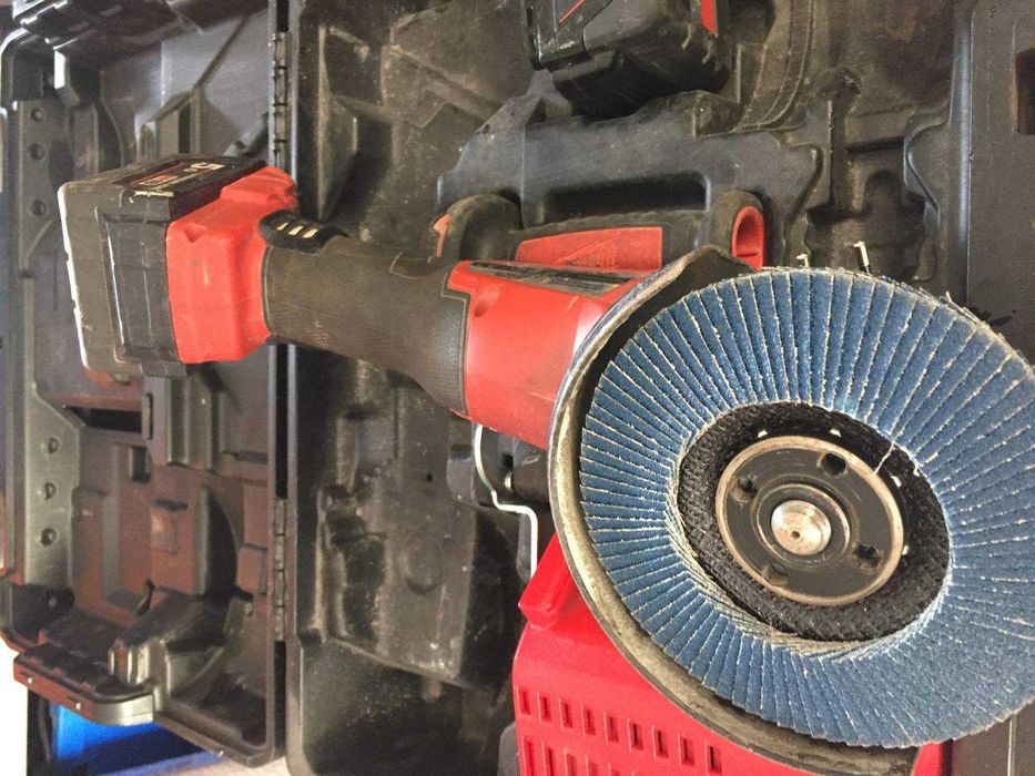 Rebarbadora Milwaukee 125