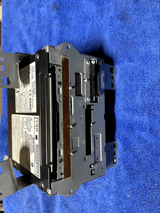 Radio CD Nissan GTR R35 09-