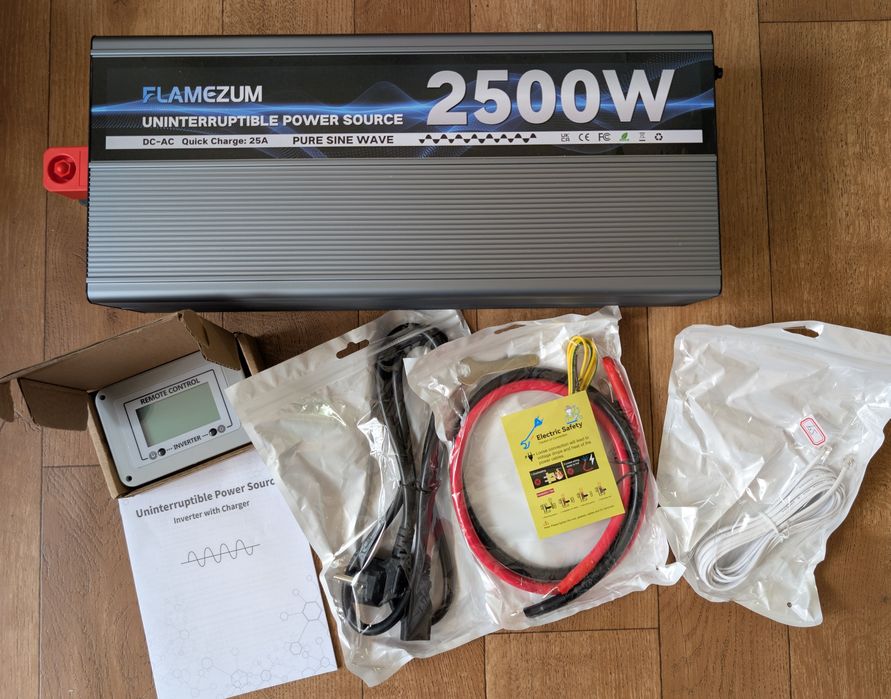 Потужнмй інвертор з зарядкою Flamezum 2500W 12V в 230V (25A)