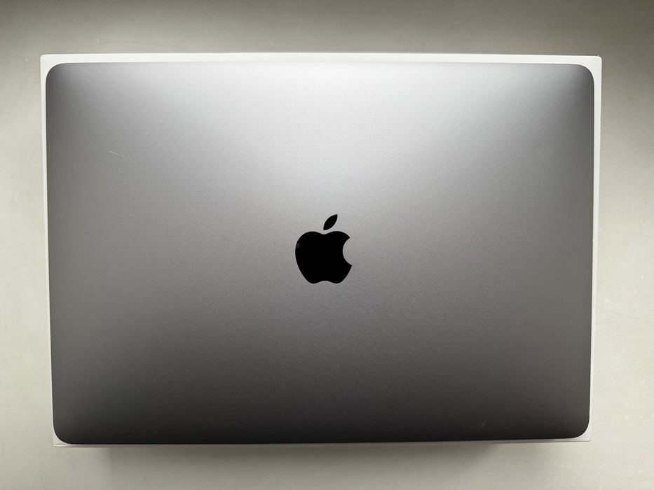 Apple MacBook Air M1 2020 | 13,3" 8/256 GB | Bardzo dobry stan