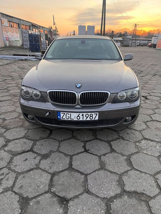 BMW Seria 7 Zarejestrowana , ubezpieczona , uszkodzona