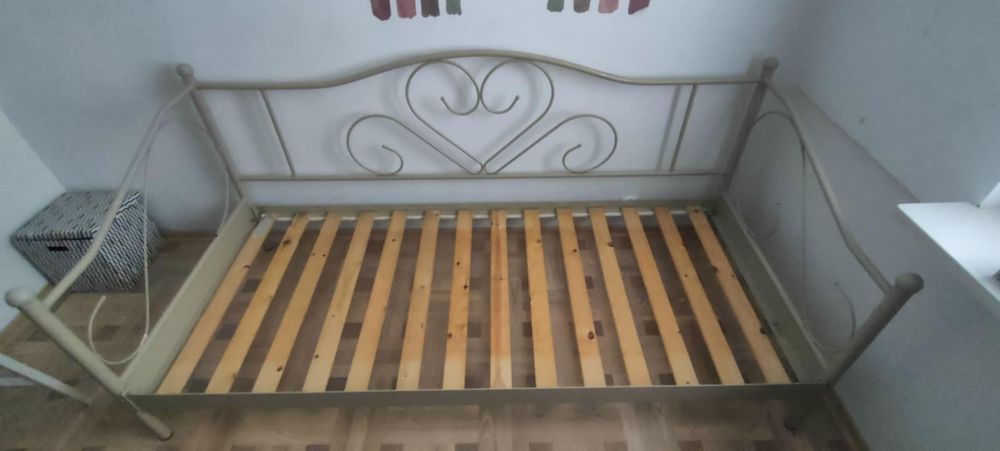 Łóżko Ringe Jysk 90x200 rama i spód