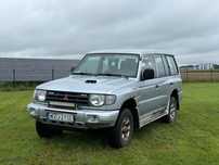 Mitsubishi Pajero Mitsubishi pajero siedmioosobowe