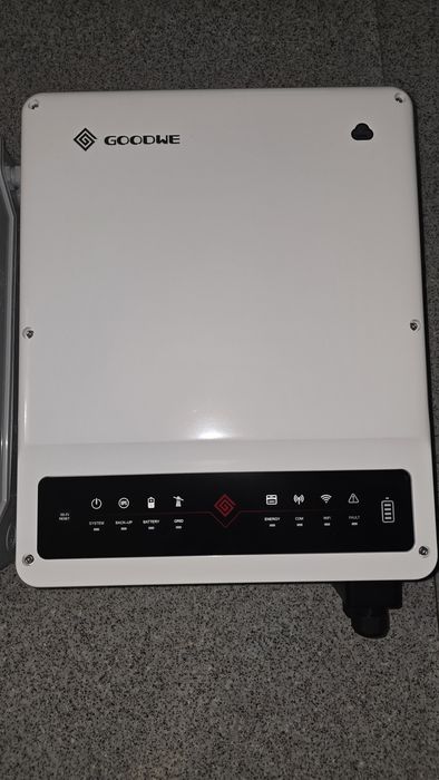 Inwerter Goodwee Hybryda 8Kw skrzynka rozdzielcza do backup