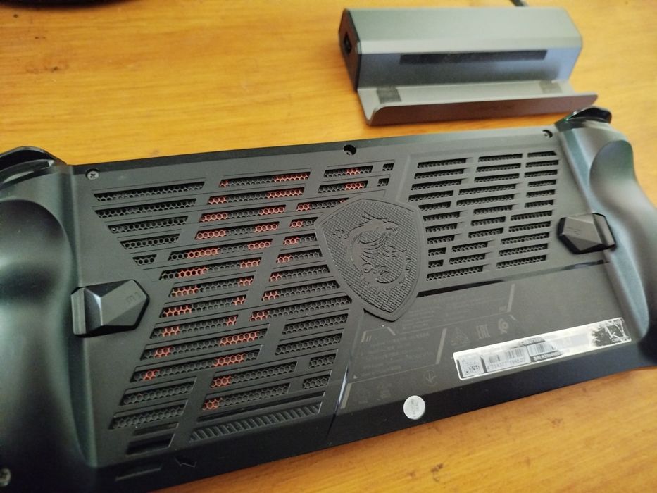 MSI claw A1M ultra 7