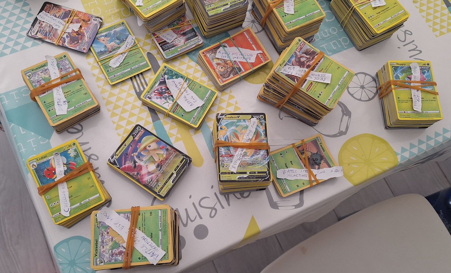 Cartas Pokémon (FALSAS) - Vários Sets - Inglês/Espanhol