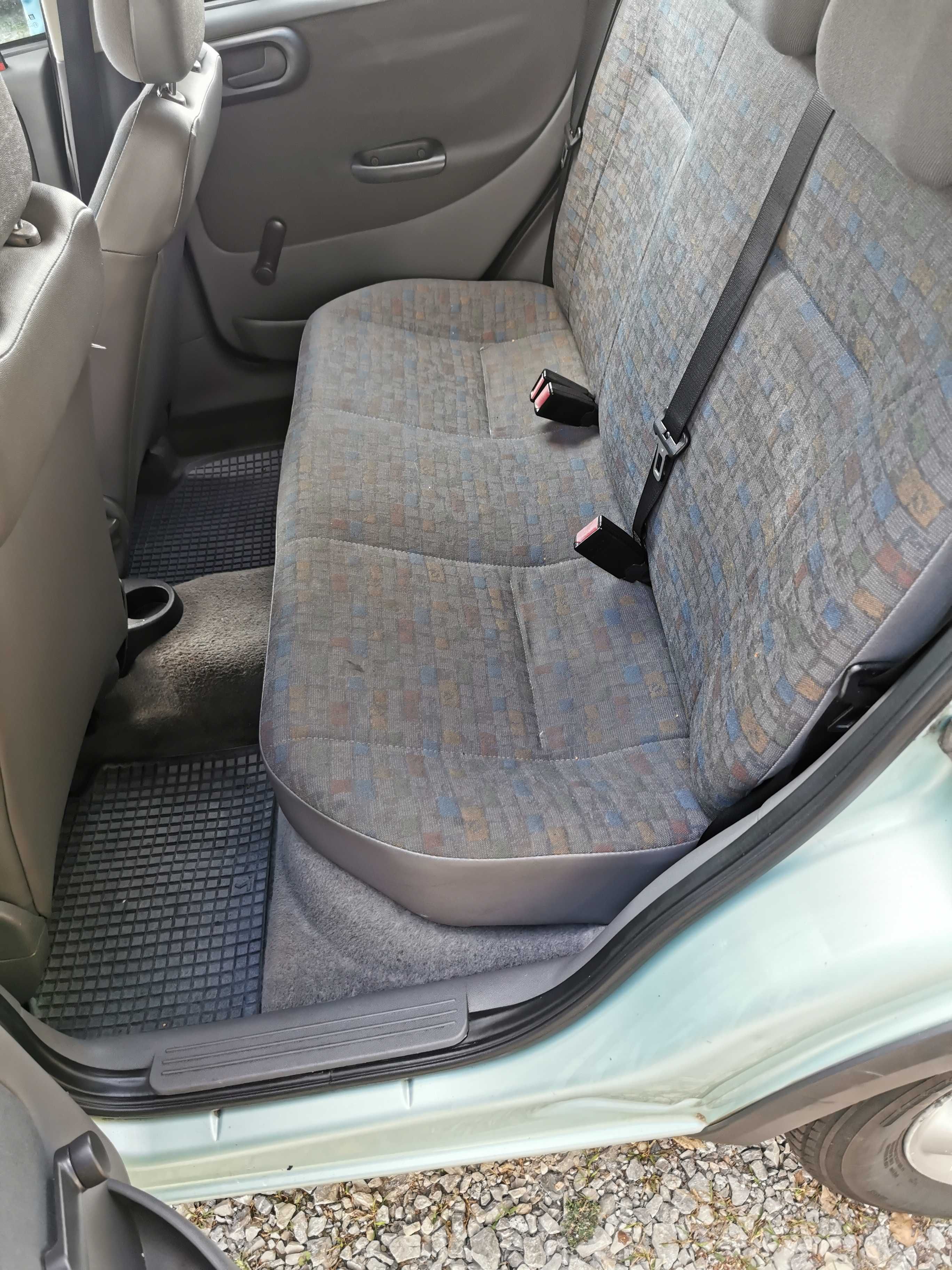Opel Corsa C 1.2  5 drzwi Alu ważne opłaty
