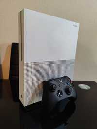 Xbox One S 1TB + Comando + Base vertical