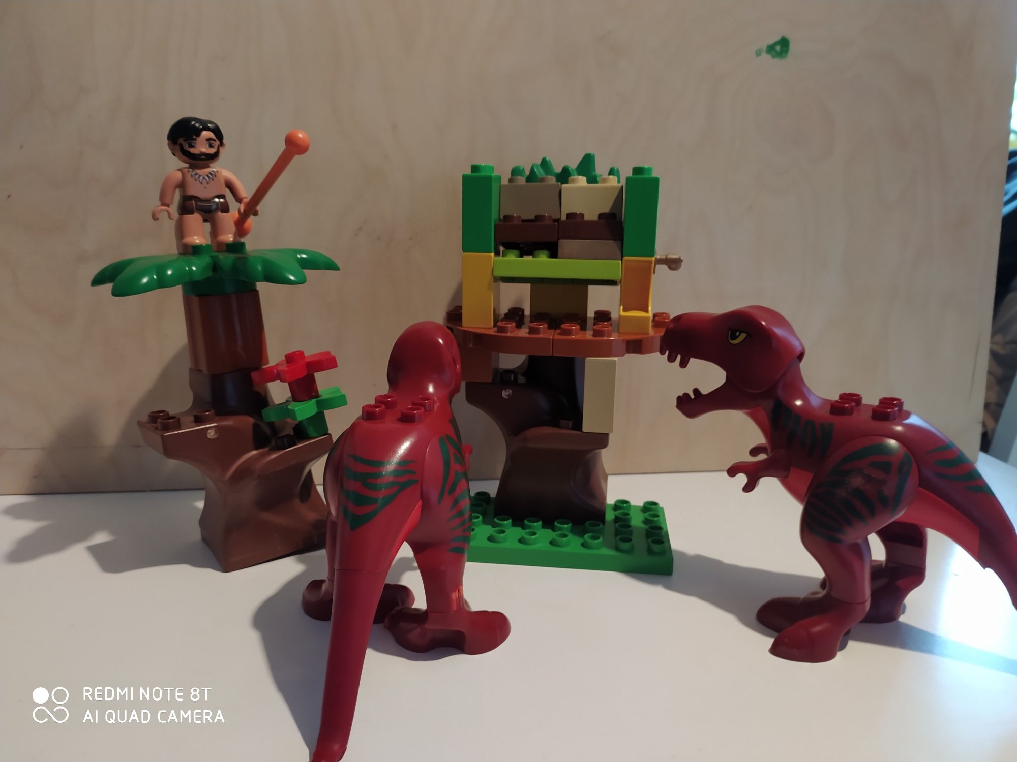 Lego duplo dinozaur pułapka na dinozaura jaskiniowiec