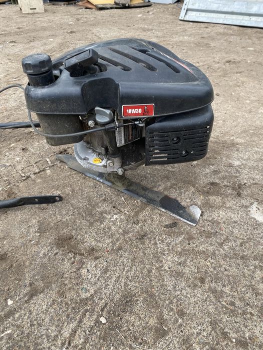 Silnik od kosiarki
