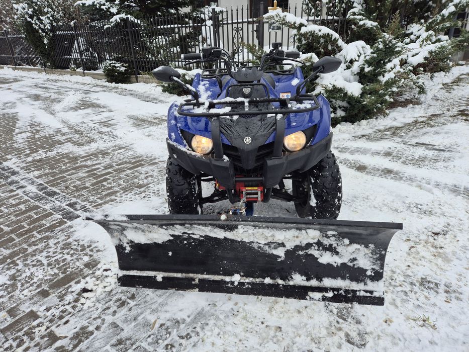 Yamaha Grizzly z pługiem