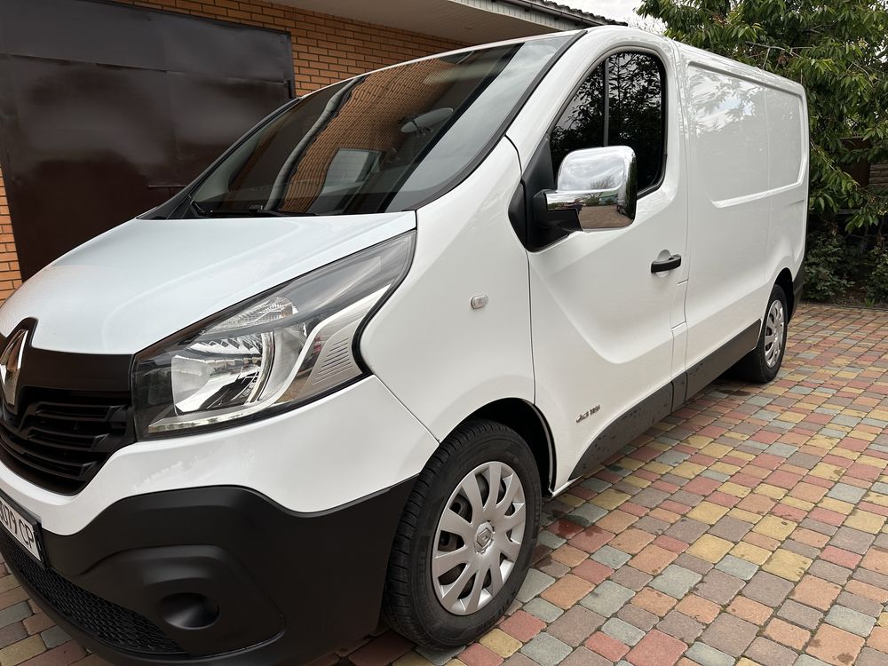 Renault trafic  3
