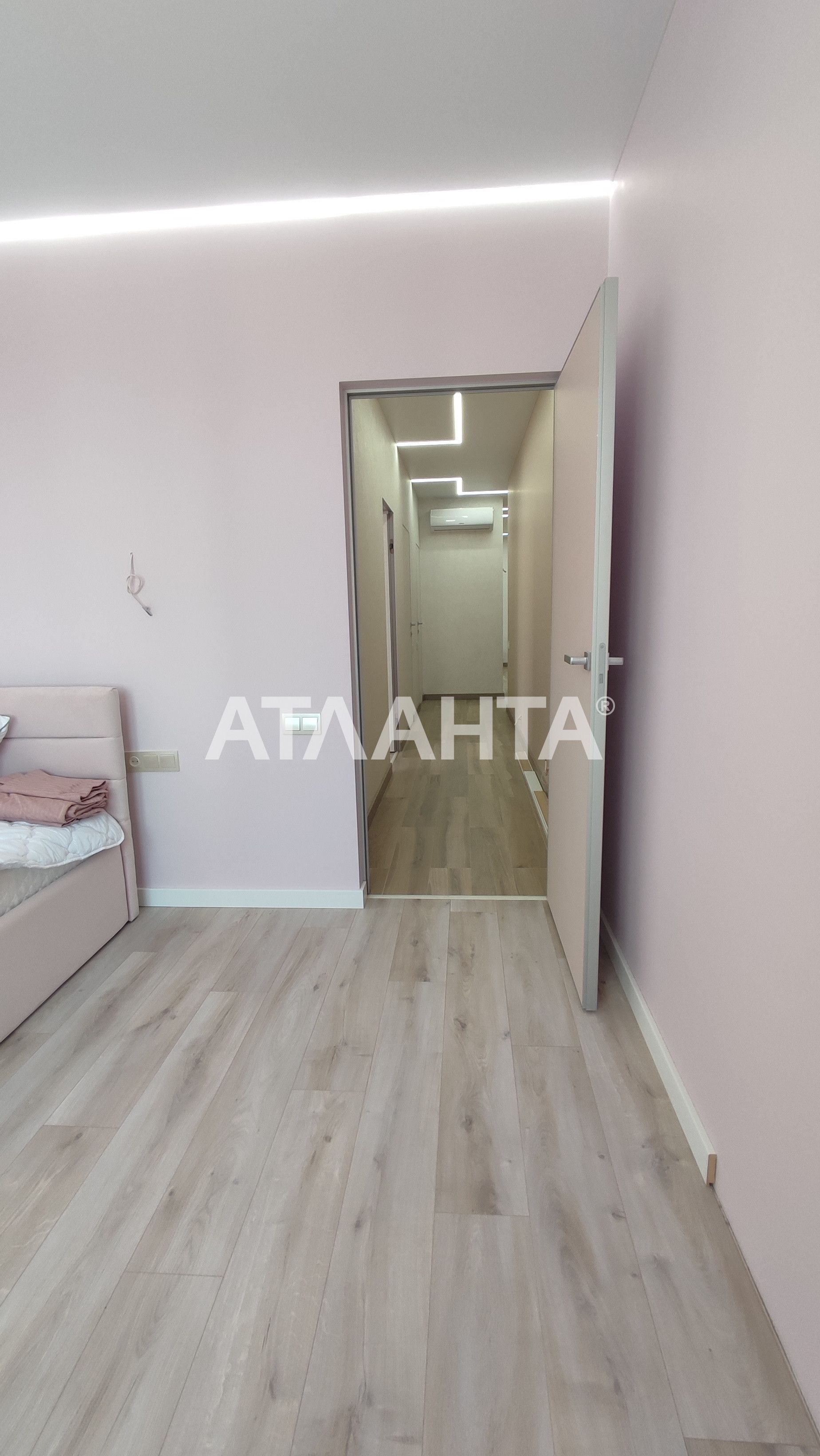 Продам 3 комнатную квартиру со Стильным ремонтом в ЖК Дмитриевском-2