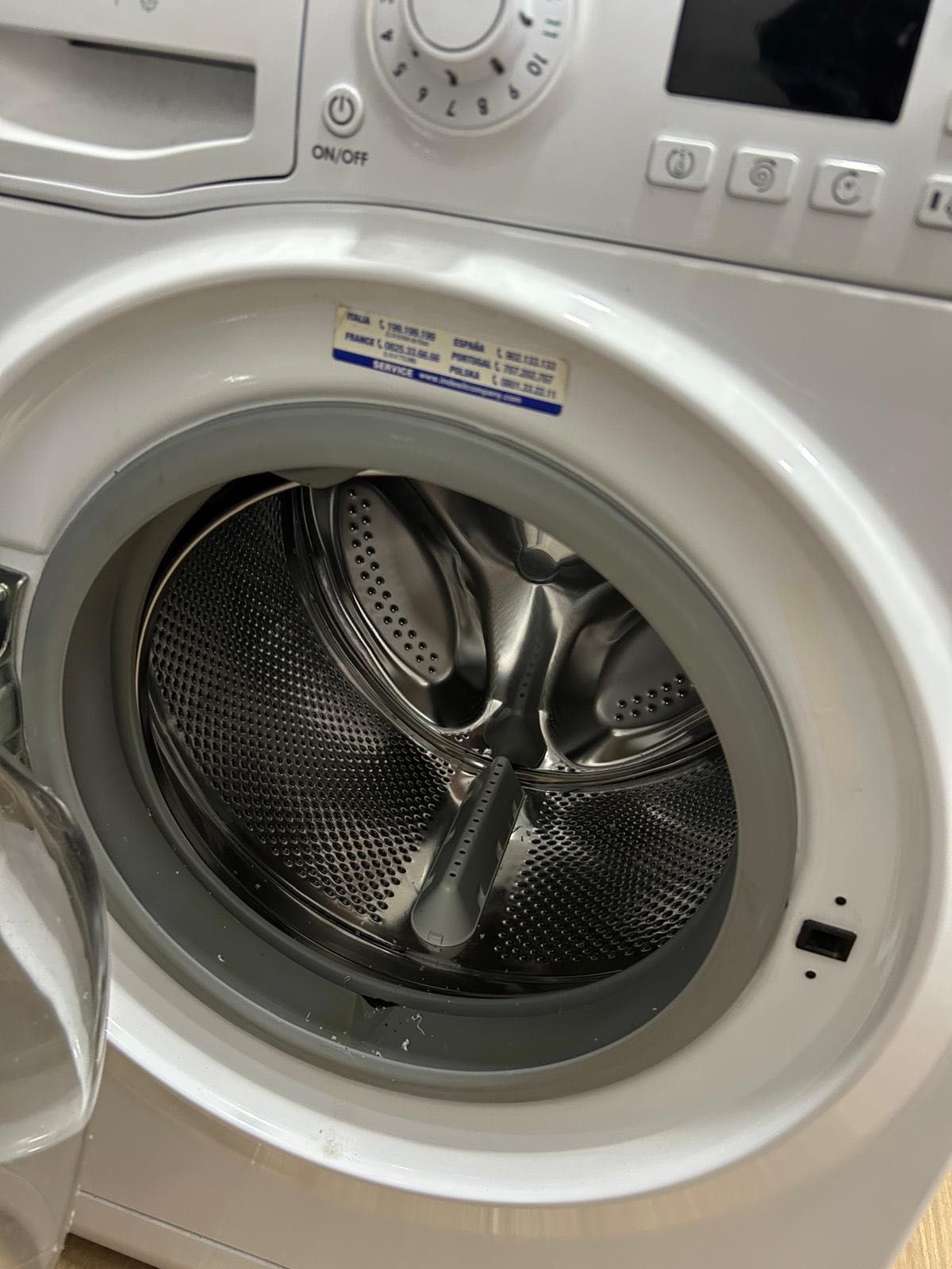 Máquina de Lavar Roupa Hotpoint 8kg