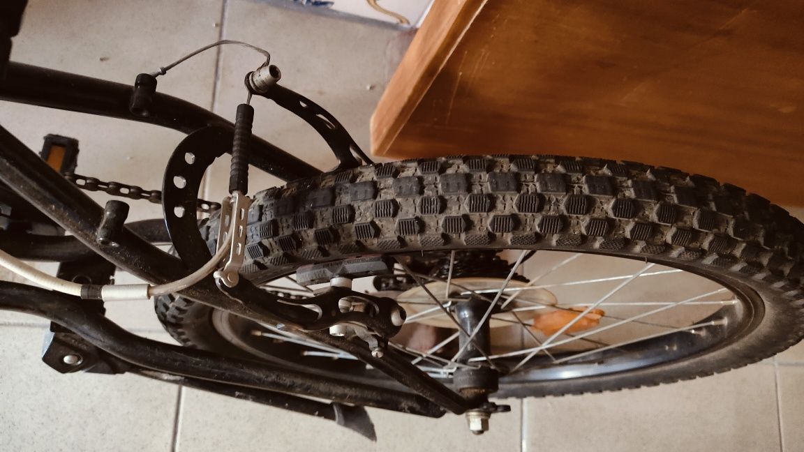 Bicicleta até 13 anos aproximadamente