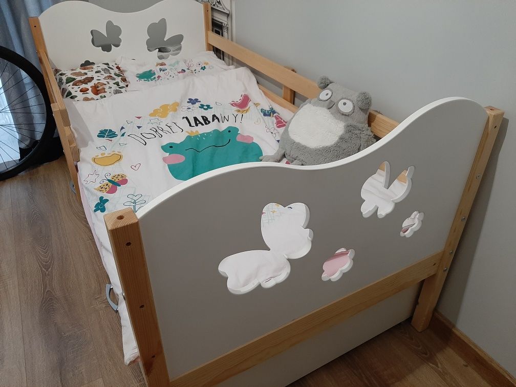 Łóżko dziecięce drewniane 160x80 białe + materac + kołdra + pościel