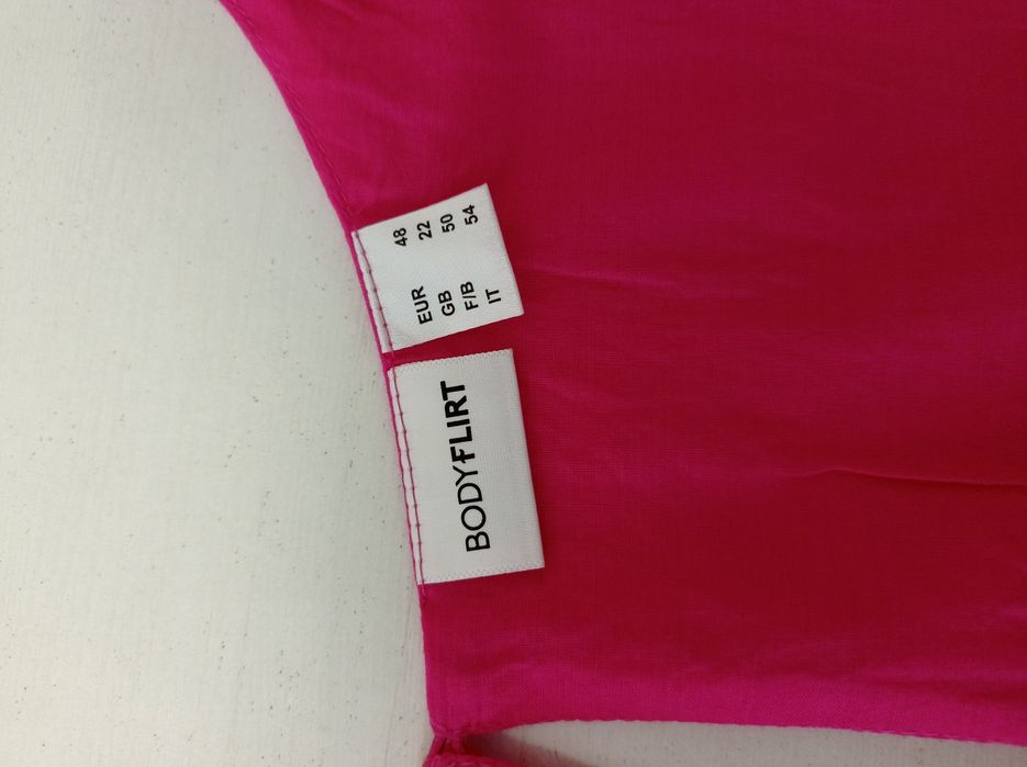 Nowa, długa sukienka damska