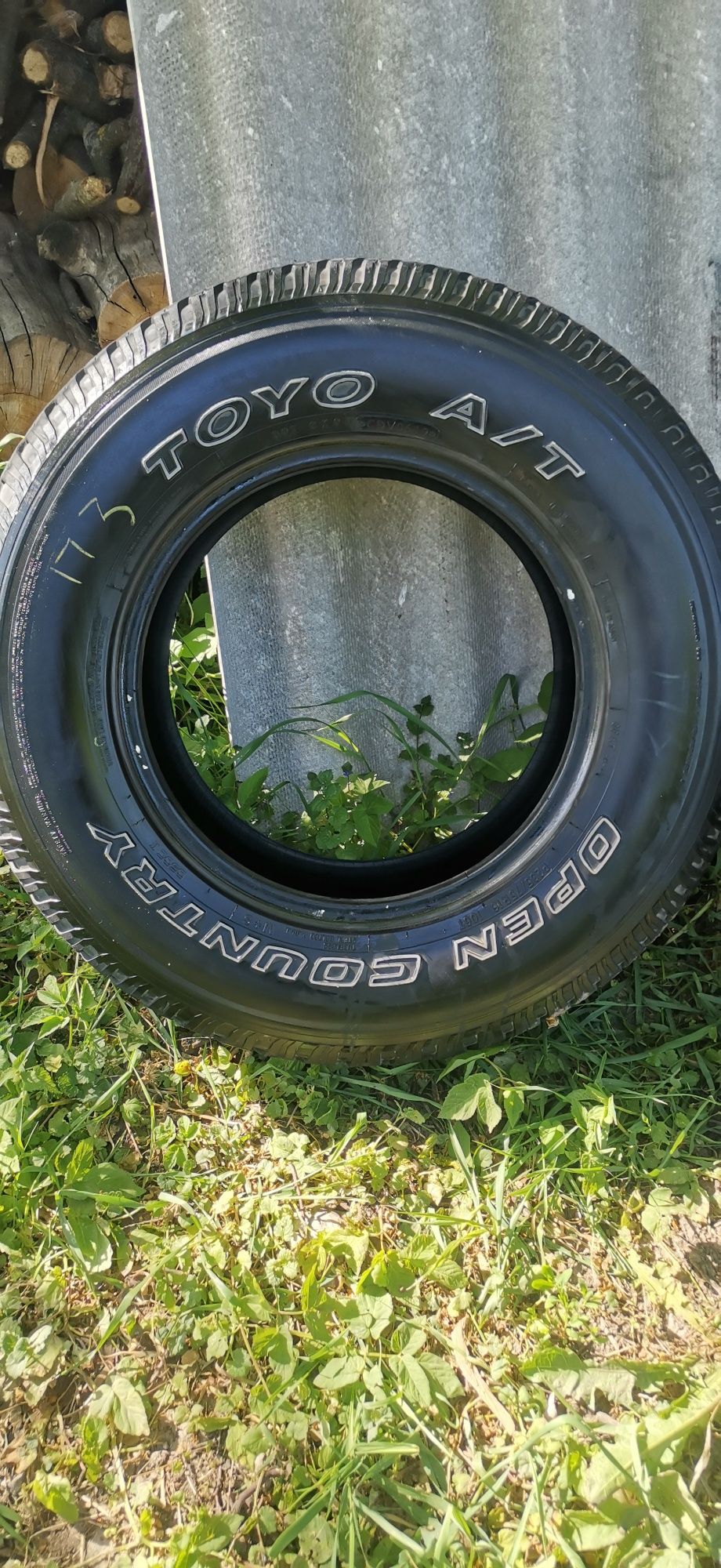 Автогума TOYO OPEN COUNTRY A/T 235/75 R16