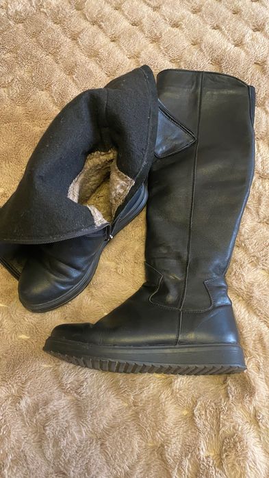 Чоботи жіночі, зимові.