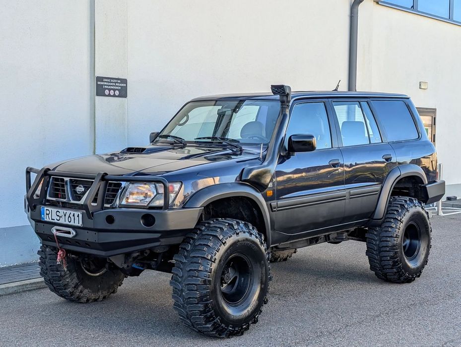 Nissan Patrol Y61 LONG Bardzo zdrowy LIFT 6 cali Koła 37 cali Off Road