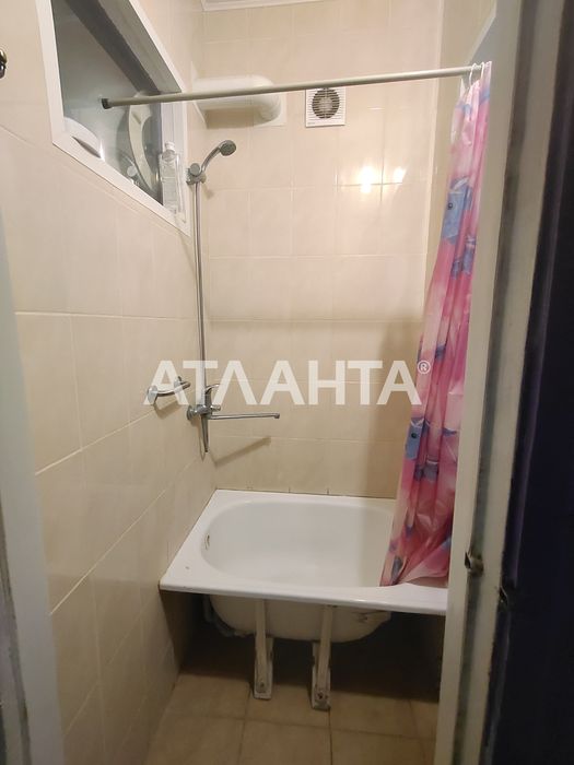 Продам комнату в коммунальной квартире на ул. Космонавтов