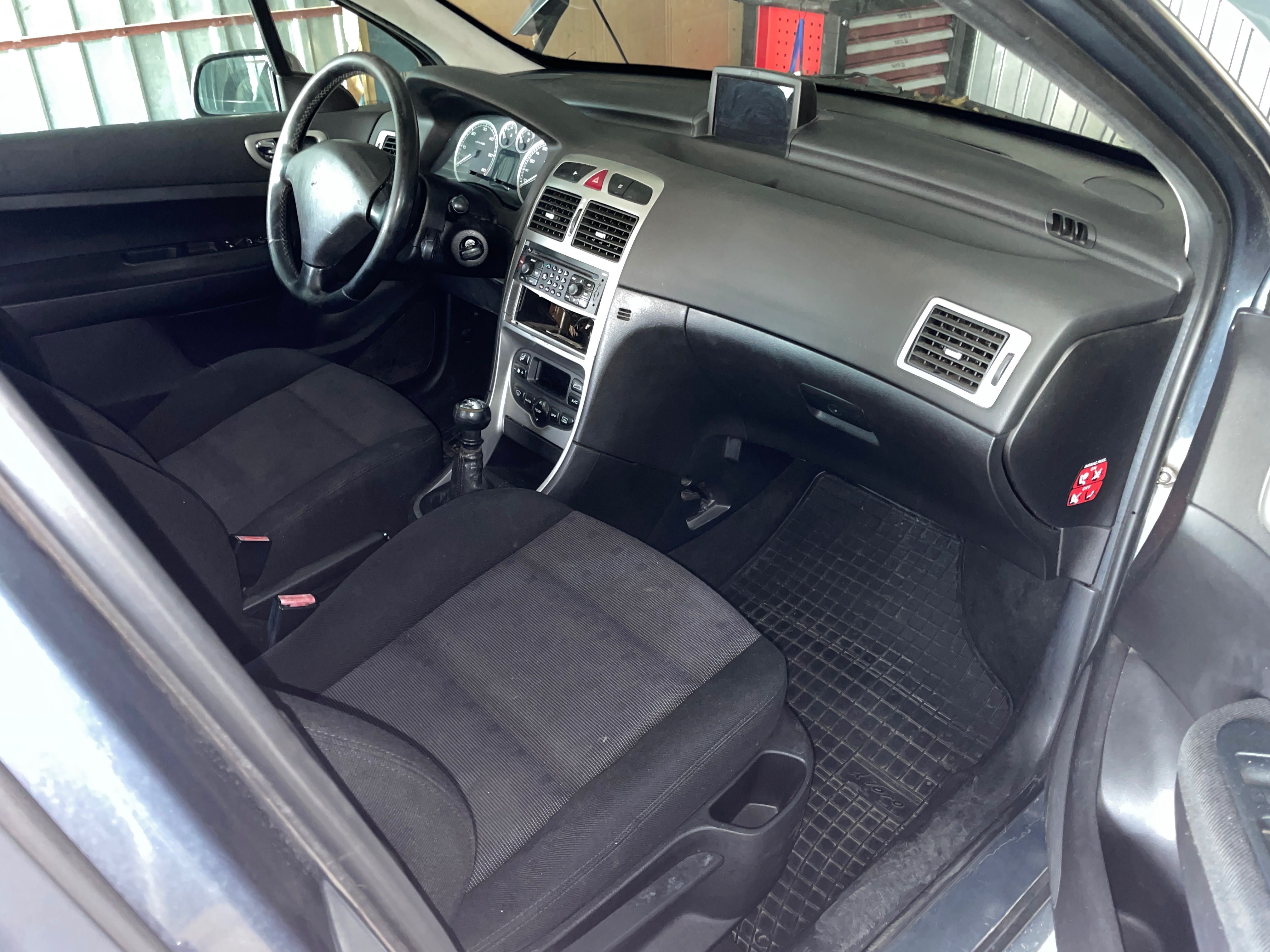 Peugeot 307 SW, 2.0 HDi, 2004 rok. 136KM, uszkodzony.
