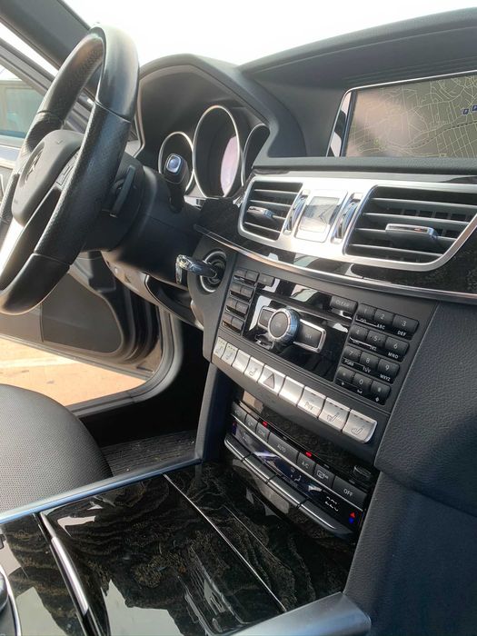 Mercedes-Benz E 300 Bluetec Hybrid Avantgarde