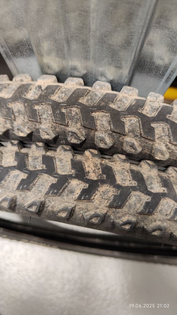 2 Opony btwin allterrain 20x1.95