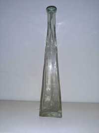 Butelka szklana / wazon o podstawie trójkąta (na kwiatek)