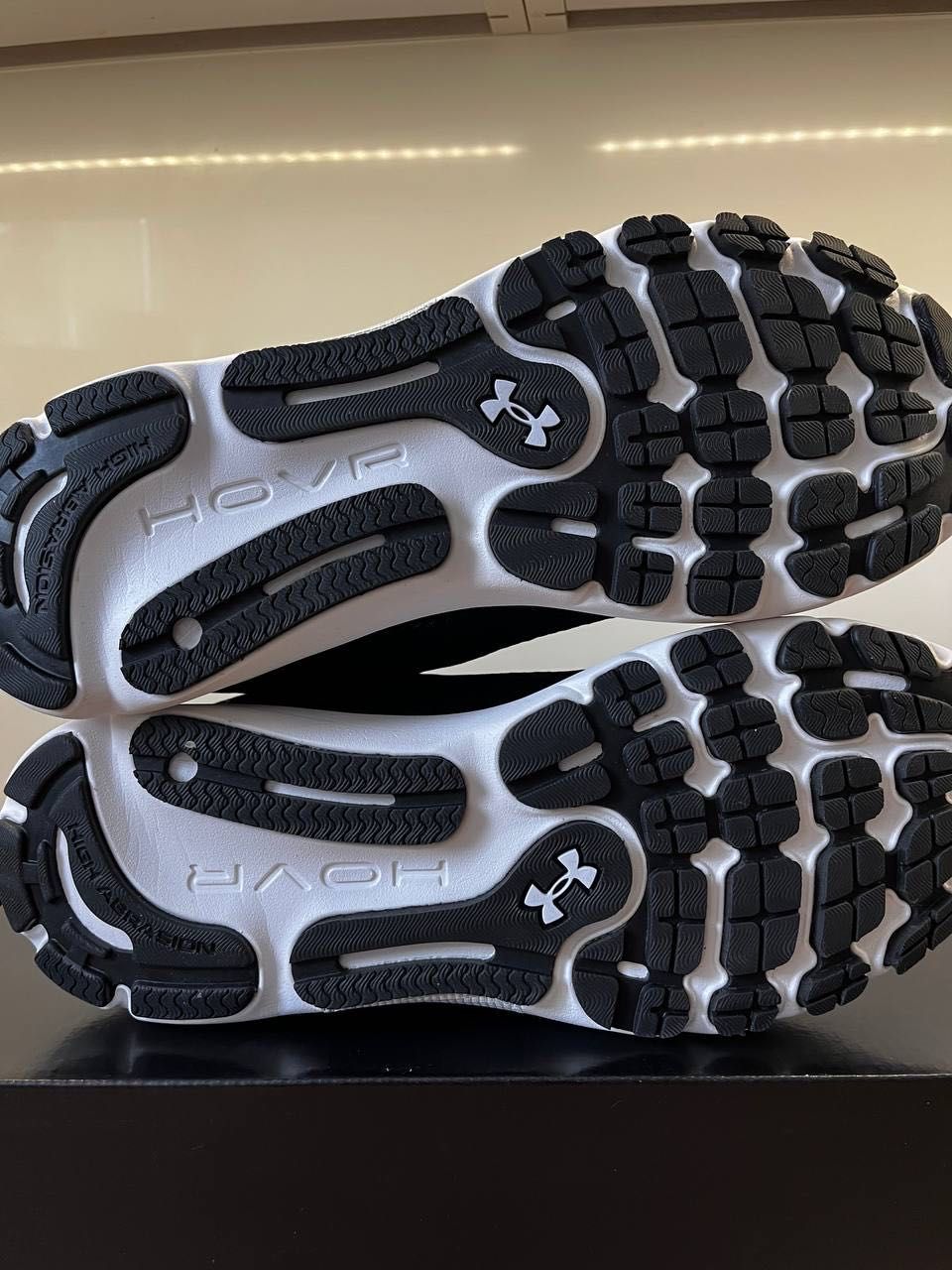Under Armour UA W HOVR Infinite 5