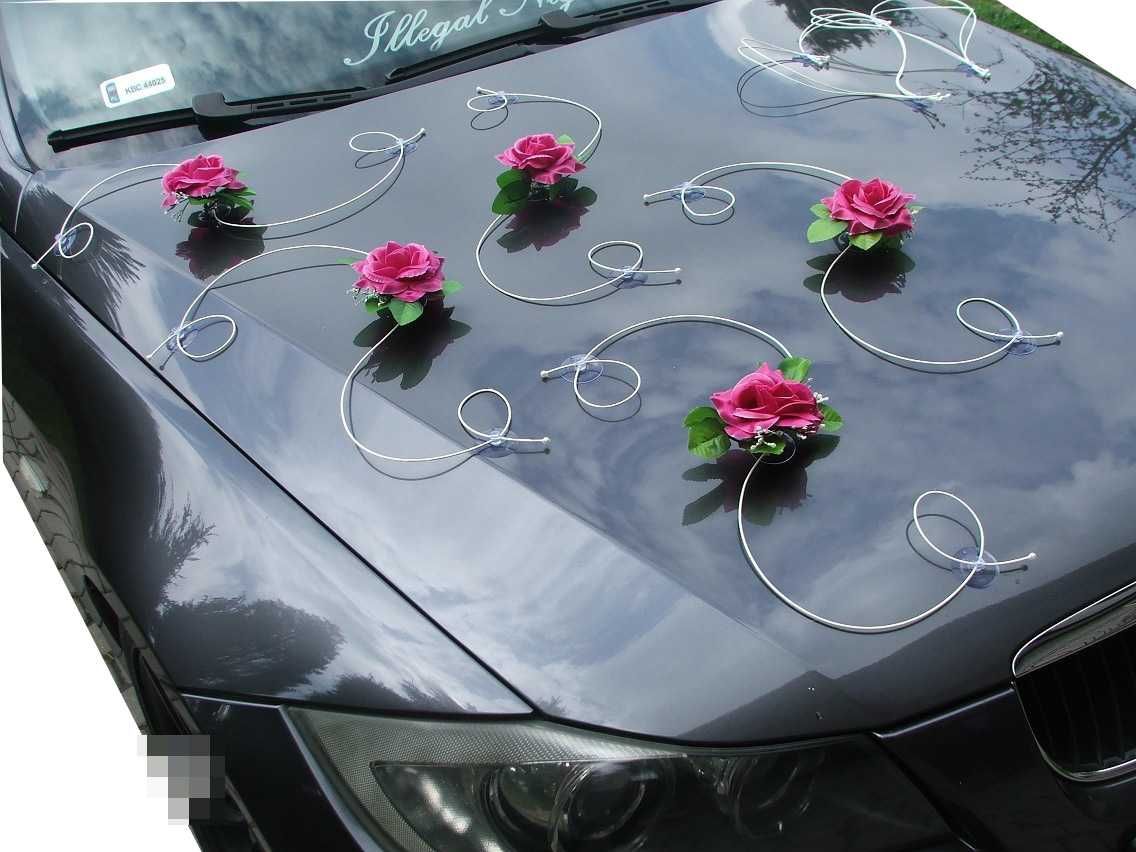 Kwiaty na samochód pod kościół na wesele Wzór dekoracji nr 098