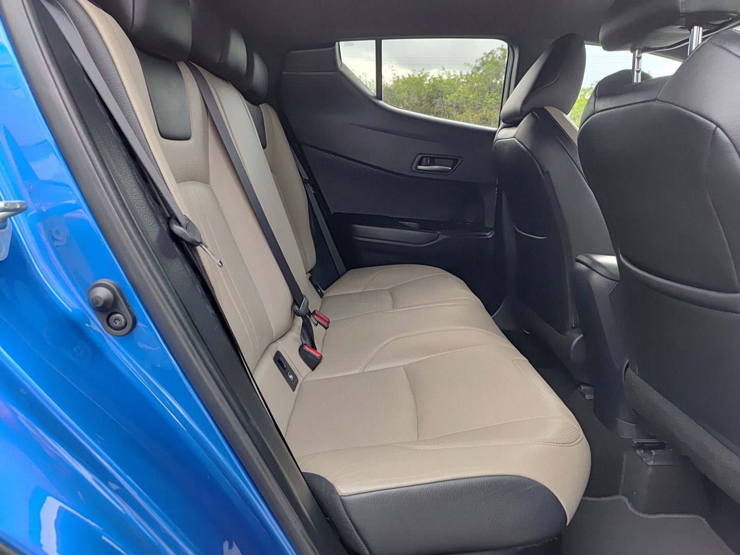 Toyota C-HR 1.8 Hybrid Selection Navi