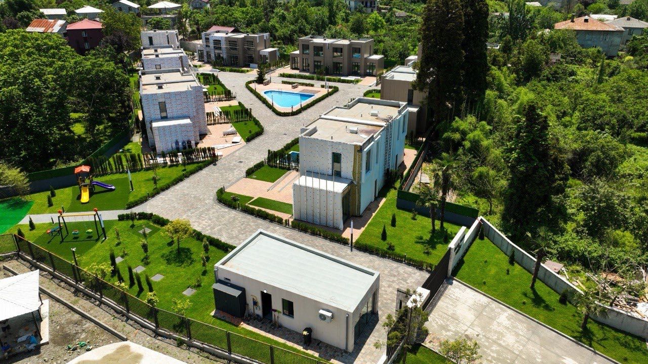 ТЕРМІНОВО‼️Продаж шикарної вілли ЦЕНТР Батумі, 1 ЛІНІЯ, біля Ботсаду