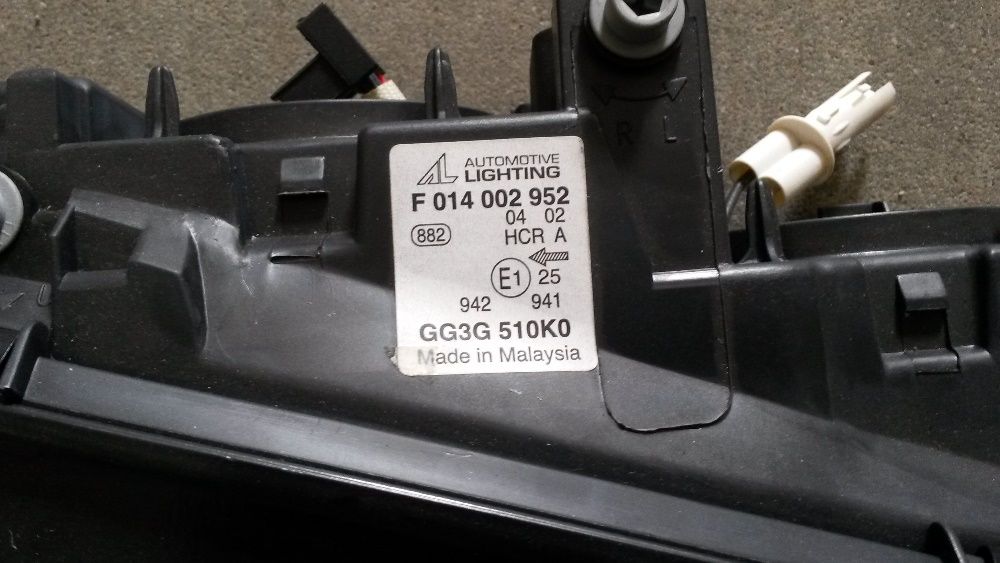 Farol frente direito Mazda 626 Bosch NOVO